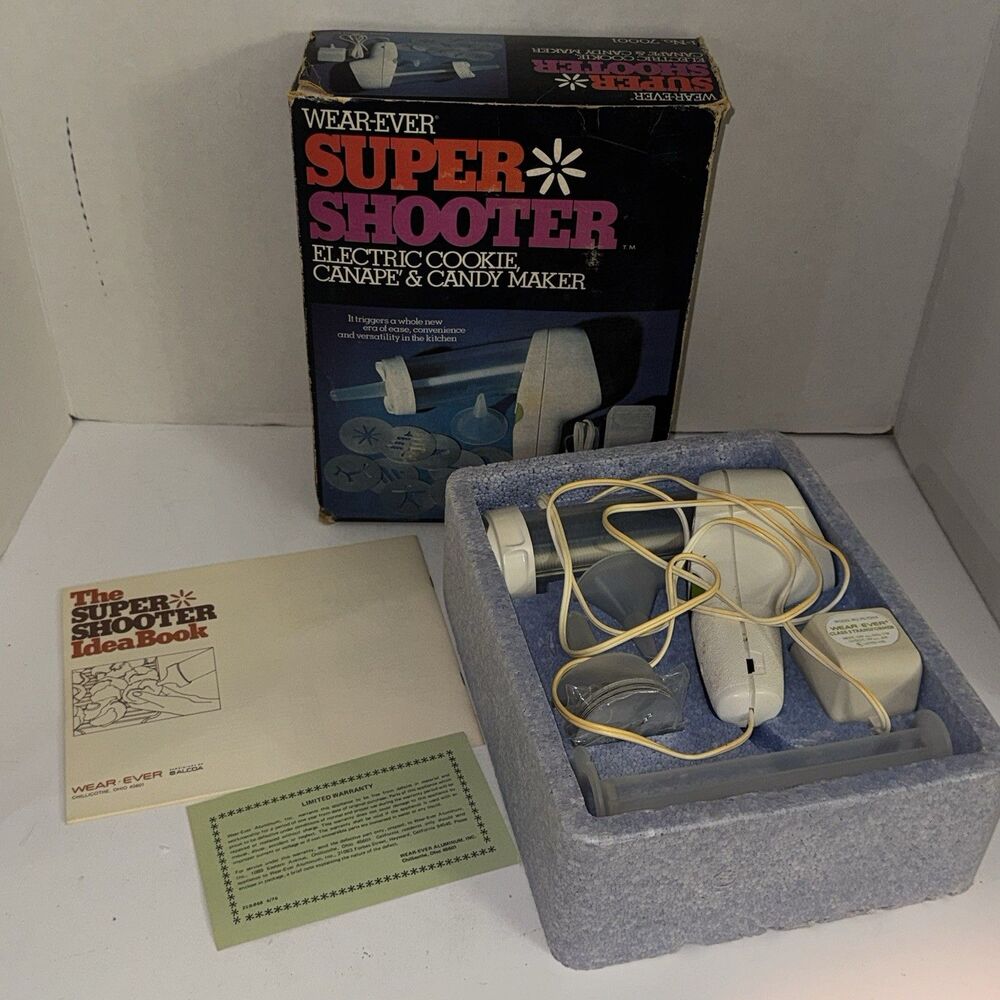Vintage Wear Ever Super Shooter Complete in Box Cookie Press 70001 USA Complete